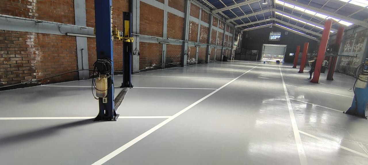 REVESTIMIENTOS EPÓXICOS INDUSTRIALES Y POLIURETANO